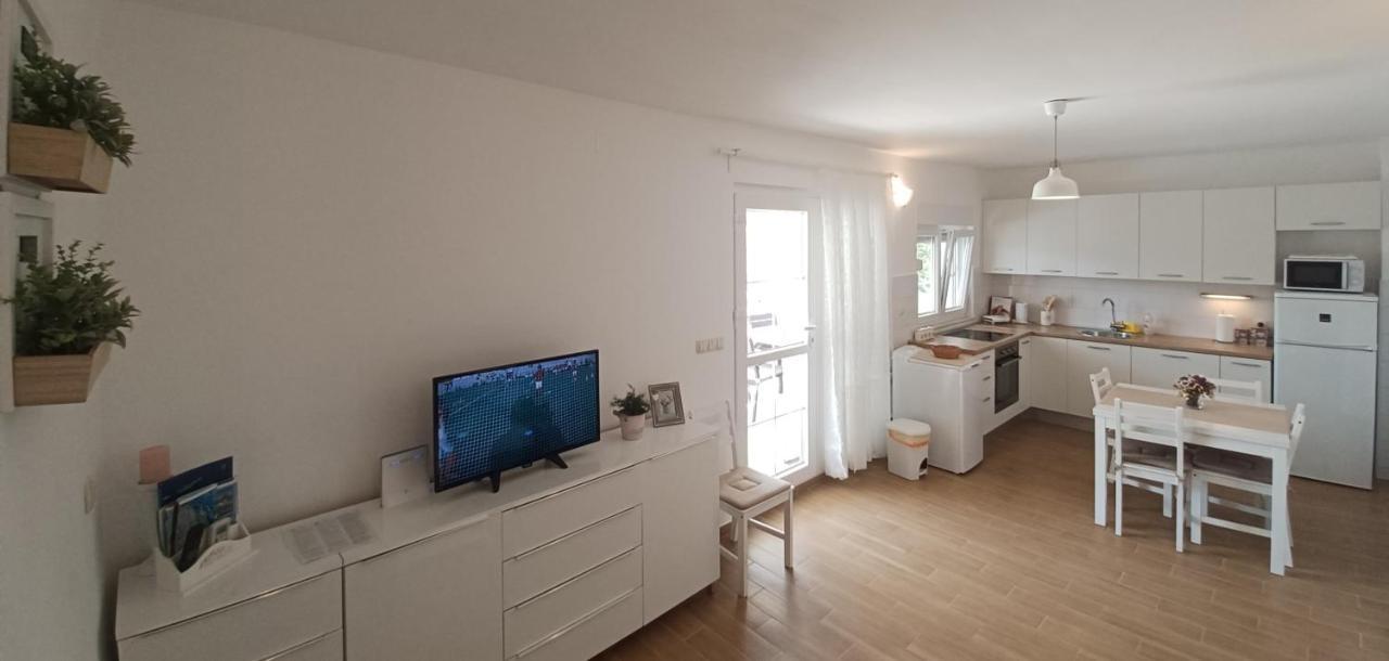 Apartman S Pogledom Ždrelac Exterior foto