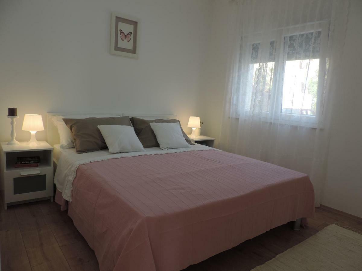 Apartman S Pogledom Ždrelac Exterior foto